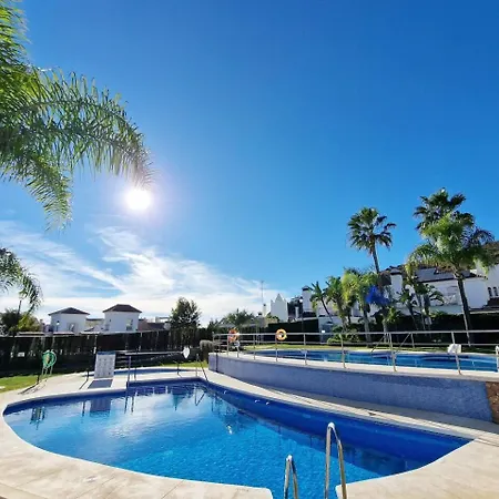 Sun & Palms - Luxurious 2 Bedroom With A Great Pool Area * Mijas