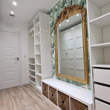 Sun & Palms - Luxurious 2 Bedroom With A Great Pool Area